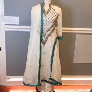 Pakistani/Indian/Desi Kameez Shalwar